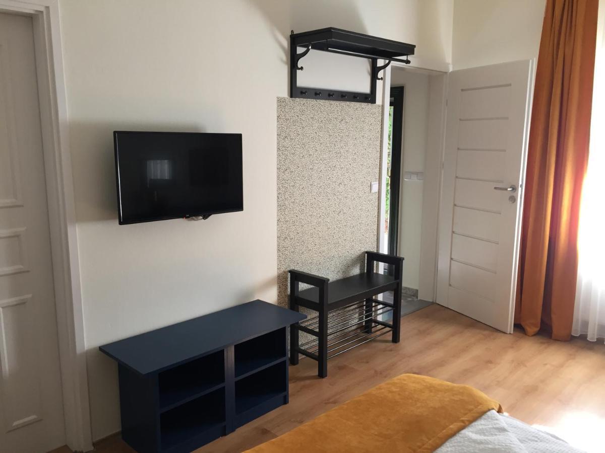 维拉尼Kikerics Vendeghaz住宿加早餐旅馆 外观 照片